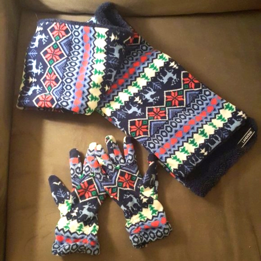 Lands' End Scarf and Glove Set